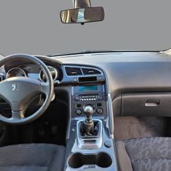 Peugeot 3008 3008 1.6 HDi112 FAP Premium Cou&euml;ron