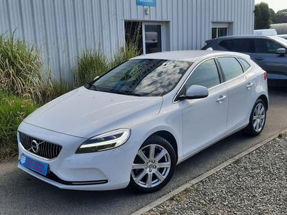 Volvo V40 - D2 120CH INSCRIPTION GEARTRONIC - 9 990 €