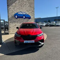 Renault Arkana 1.6 E-TECH HYBRIDE 145CH ENGINEERED -22 Saint-Saturnin