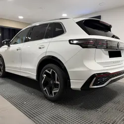 Volkswagen Tiguan 2.0 TDI 150 R-LINE DSG7 - TOIT PANO Montaigu-Vend&eacute;e