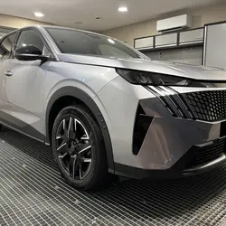 Peugeot 3008 1.2 HYBRID 145 ALLURE E-DCS6 Montaigu-Vend&eacute;e