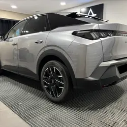 Peugeot 3008 1.2 HYBRID 145 ALLURE E-DCS6 Montaigu-Vend&eacute;e