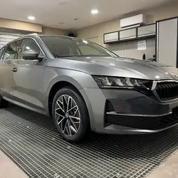 Skoda Octavia Combi 2.0 TDI SCR 150 SELECTION DSG7 PACK NAV + ATTELAGE Montaigu-Vend&eacute;e
