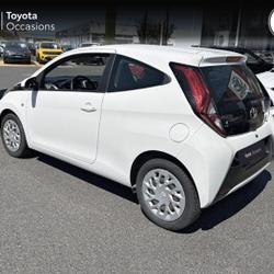 Toyota Aygo 1.0 VVT-i 72ch x-play 3p Charmeil