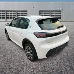 Peugeot e-208 Electrique 136ch Active Pack + Cam&eacute;ra AR SOH 100% Ploun&eacute;vez-Quintin