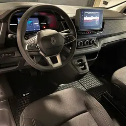 Renault Trafic L1H1 3T 2.0 BLUE DCI 170 CABINE APPROFONDIE RED EXCLUSIVE - 5 PL Montaigu-Vend&eacute;e