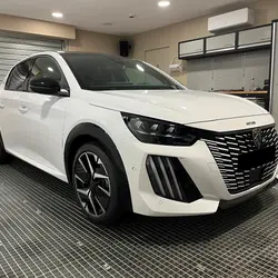 Peugeot 208 1.2 HYBRID 145 GT E-DCS6 - ALCANTARA+TOIT PANO Montaigu-Vend&eacute;e
