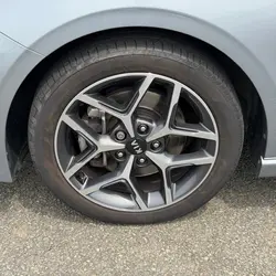 Kia Cee'd 1.0 T-GDI 120CH GT LINE Saint-L&eacute;ger-de-Lini&egrave;res