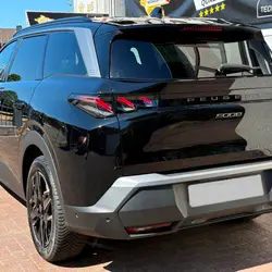 Peugeot 5008 HYBRID 145 GT EXCLUSIVE E-DCS6 - TOIT PANO Montaigu-Vend&eacute;e