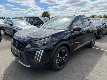 Peugeot 2008 - 1.2 HYBRID 145CH GT E-DCS6 - 25 975 €