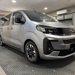 Opel Zafira XL 2.2 DIESEL 180 BUSINESS PACK - SANS MALUS - R&Eacute;SERV&Eacute; PRO occasion - Montaigu-Vend&eacute;e - photo 2/30