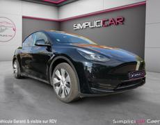 Tesla Model Y Saint-Martin-de-Fontenay
