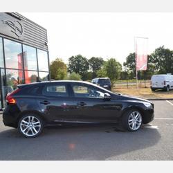 Volvo V40 Cross Country D3 150CH MOMENTUM Co&euml;tmieux