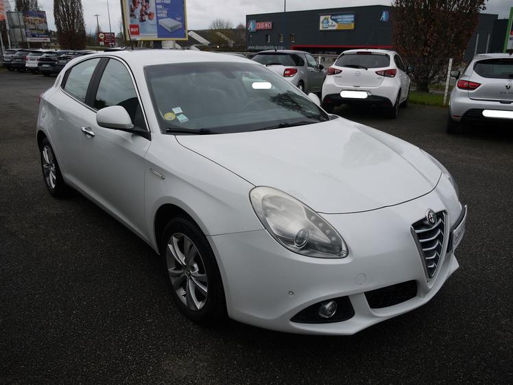 Alfa Romeo Giulietta  - Distinctive - 7 290 €