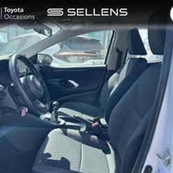 Toyota Yaris 120 VVT-i Dynamic 5p MY22 Fr&eacute;jus