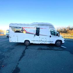 Profile LMC FIAT DUCATO 2,2 140 CV BVA Torigny-les-Villes