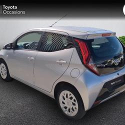 Toyota Aygo 1.0 VVT-i 72ch x-play 5p N&icirc;mes