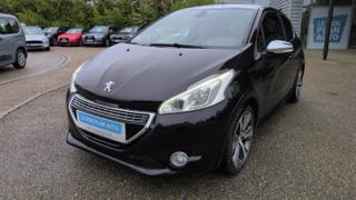 Peugeot 208  - photo 0