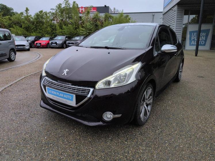 Peugeot 208  - 6 480 €