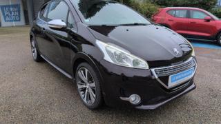 Peugeot 208  - photo 1