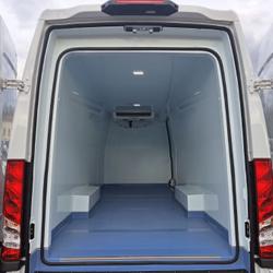 Iveco Daily 35S18 A8 180CV 3L FOURGON L4H2 11.7M3 GROUPE THERMOKING CELLULE TRIMAT Chanas