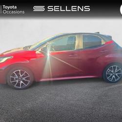 Toyota Yaris 116h Collection 5p MY22 Fr&eacute;jus
