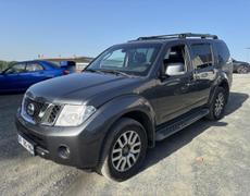 Nissan Pathfinder Saint-Georges-de-Reneins