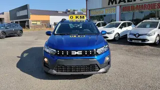 Dacia Sandero  - photo 1