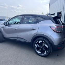 Renault Captur 1.6 E-TECH FULL HYBRID 145CH TECHNO D&eacute;mouville