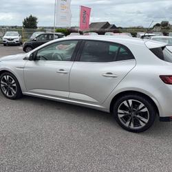 Renault Megane 4 M&eacute;gane IV Berline Blue dCi 115 EDC Intens Carhaix-Plouguer