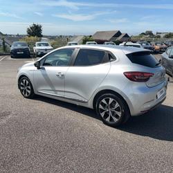 Renault Clio 5 Clio E-Tech full hybrid 145 Evolution Carhaix-Plouguer