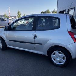 Renault Twingo 2 1.2 LEV 16V 75CH LIMITED ECO&sup2; D&eacute;mouville