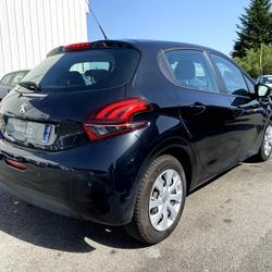 Peugeot 208 1.6 BlueHDi 100ch Active 5p Quimperl&eacute;