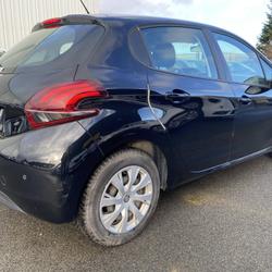 Peugeot 208 1.6 BlueHDi 75ch Active 5p Quimperl&eacute;