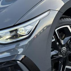 Volkswagen Golf 8 VIII 8 NV 2.0 TDI 150 DSG R-Line avec Toit ouvrant Garantie 48 mois Ponts