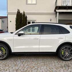 Porsche Cayenne E-hybrid 3.0 v6 462 ch tiptronic bva Goxwiller