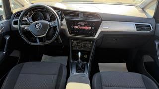 Volkswagen Touran  - photo 2