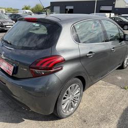 Peugeot 208 1.2i PureTech 12V - 82  BERLINE Allure PHASE 2 Br&eacute;al-sous-Montfort