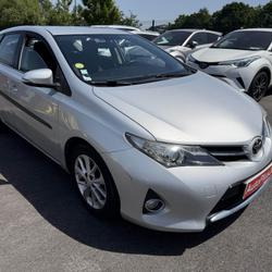 Toyota Auris 90 D-4D  II 2013 BERLINE Dynamic PHASE 1 Br&eacute;al-sous-Montfort