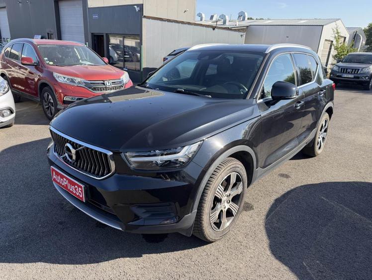 Volvo XC40  - 17 990 €