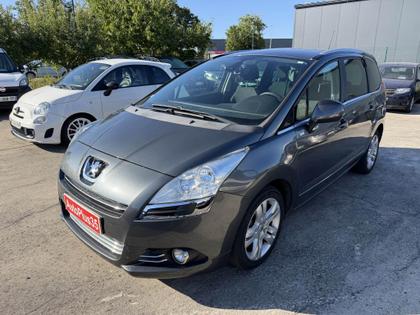 Peugeot 5008 - 1.6 HDi FAP - 115 - 7pl  Style PHASE 1 - 6 390 €