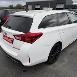 Toyota Auris Touring Sports Hybride 136h - BV CVT  II TOURING SPORTS 2013 BREAK Dynamic PHASE 1 Br&eacute;al-sous-Montfort