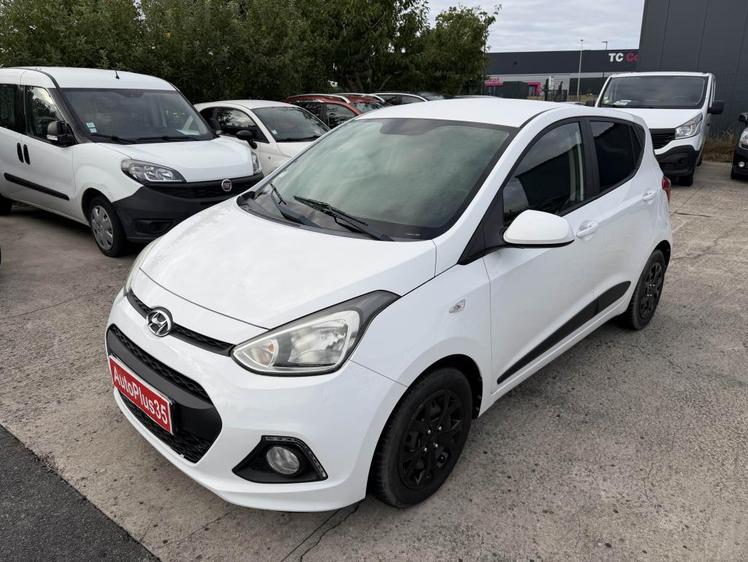 Hyundai i10  - 7 990 €
