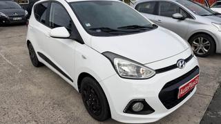 Hyundai i10  - photo 1