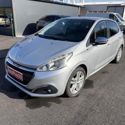 Peugeot 208 1.2i PureTech 12V - 82  BERLINE Style PHASE 2 Br&eacute;al-sous-Montfort