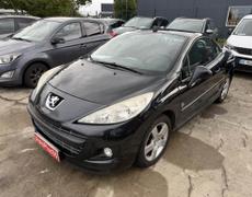 Peugeot 207 CC - CC 1.6 HDi FAP - 112  CC COUPE CABRIOLET Série 64 PHASE 2 - 4 990 €