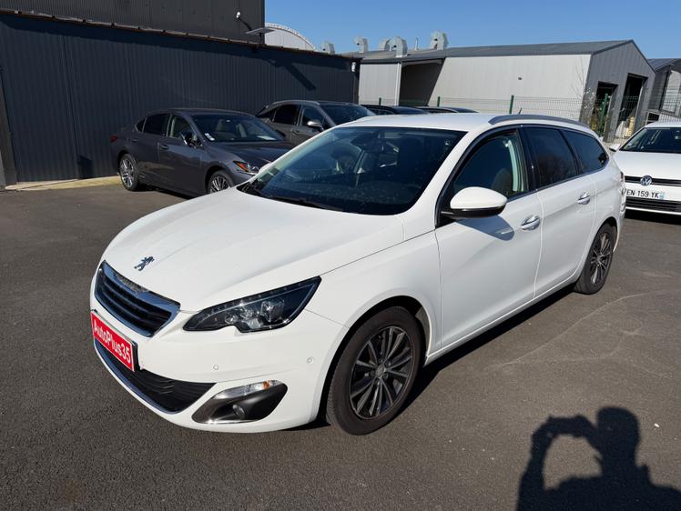 Peugeot 308  - Allure - 5 990 €