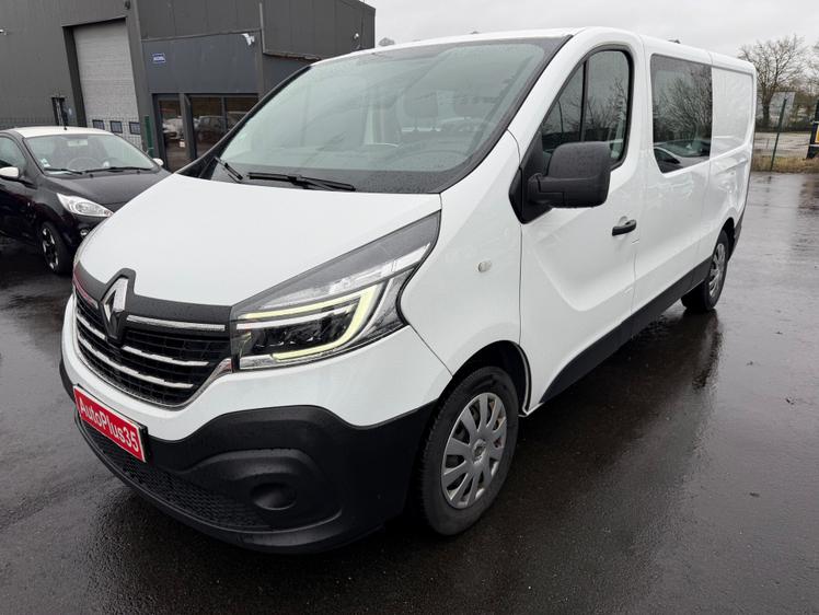 Renault Trafic  - 17 990 €