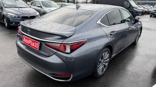 Lexus ES  - photo 1