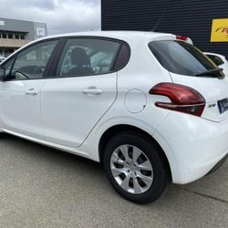 Peugeot 208 1.5 BlueHDi 100ch S&amp;S Active Business Quimperl&eacute;